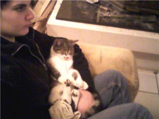 bien au chaud dans mes bras!